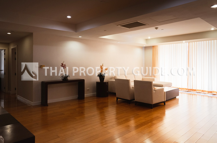 Condominium in Sathorn 
